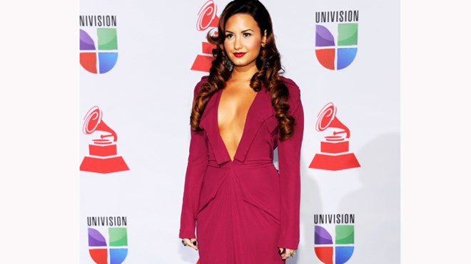 DEMI LOVATO LATIN GRAMMYS.JPG